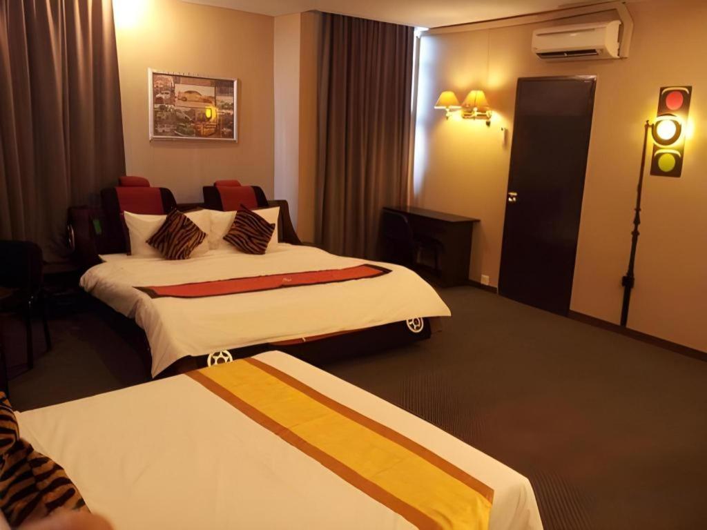 Paragon City Hotel Ipoh Kültér fotó